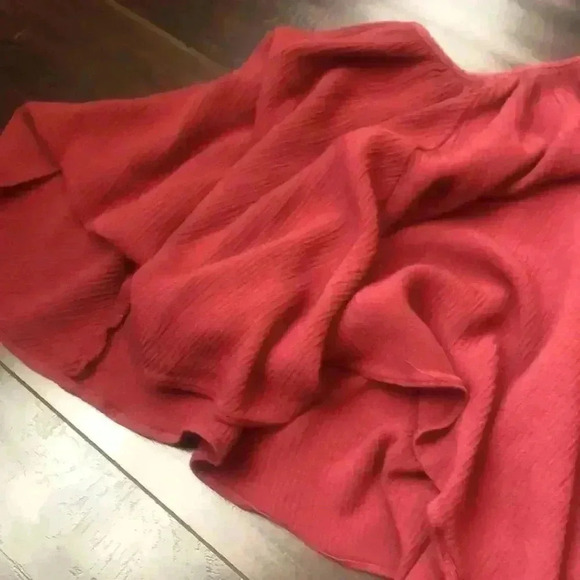 🌸3/$30🌸GUESS | Mauve bohemian cold shoulder top - Picture 7 of 10